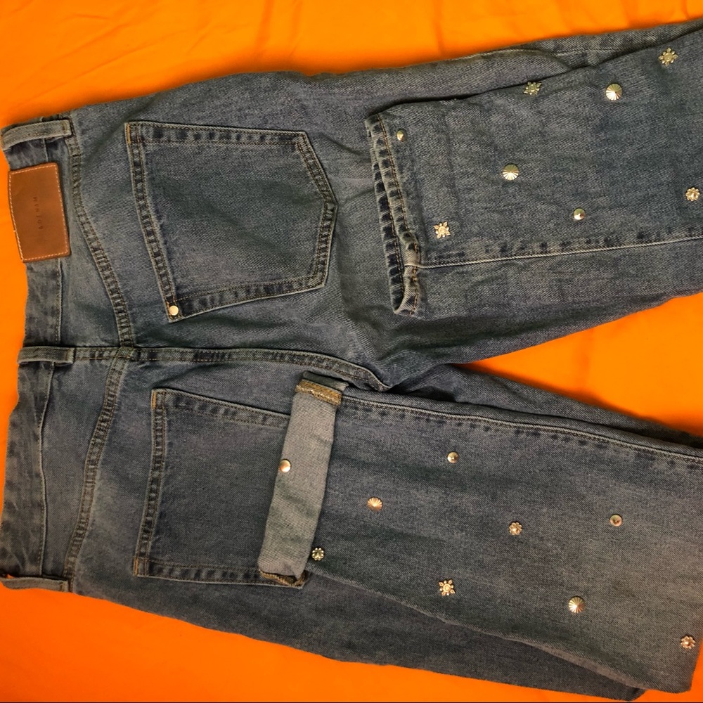 high waisted jean w silve studs